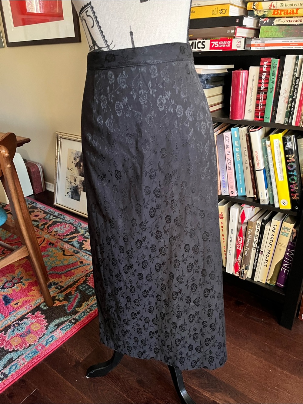 Black Floral Jacquard Midi Skirt